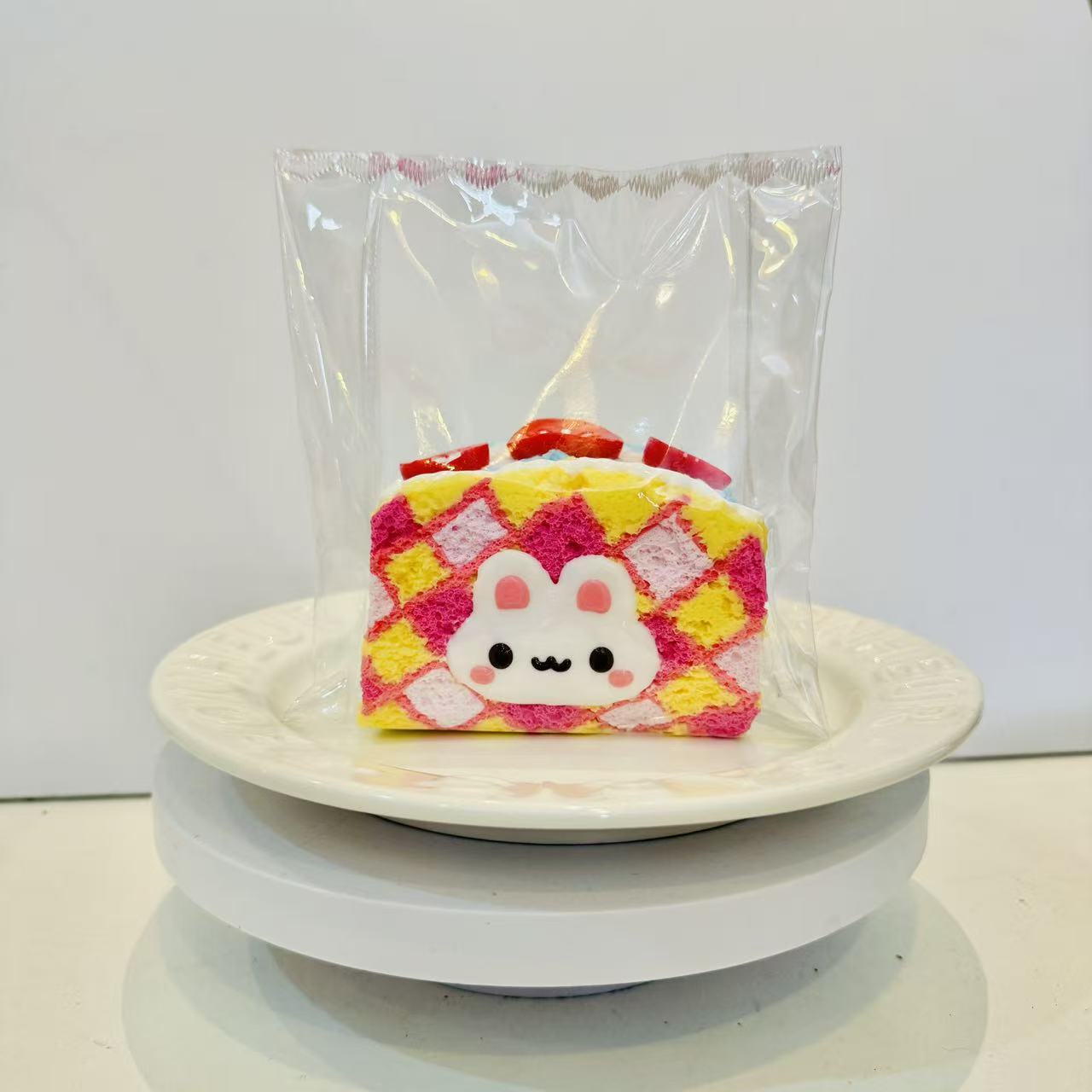 SQUEEZE TOAST pink bunny