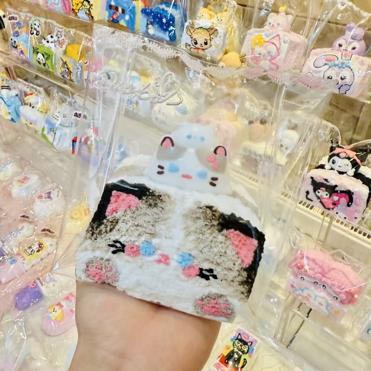 SQUEEZE TOAST ragdoll cat